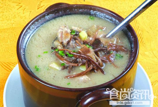 不油腻的鸡汤 茶树菇炖鸡 茶树菇炖鸡的做法