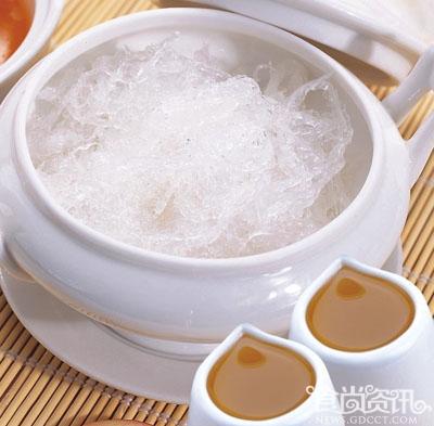 新增入境禁止携带物：燕窝、新鲜水果蔬菜在其列