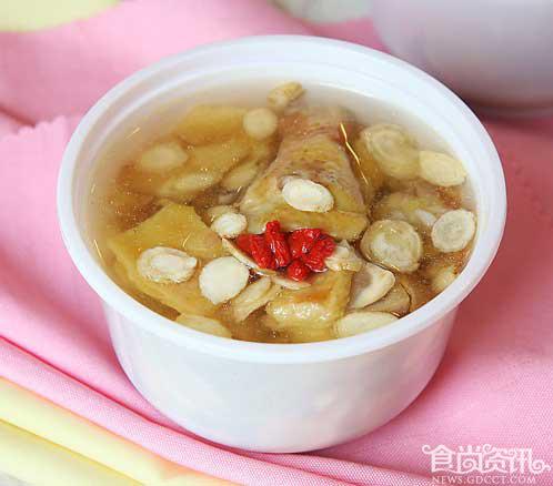 孕妇养胎食谱  西洋参炖鸡汤的做法