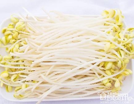 【毒豆芽事件】男子生产“毒豆芽”上万公斤 难逃法网