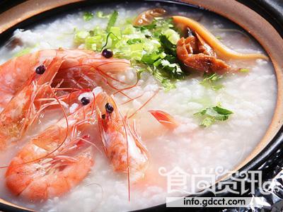 潮汕美食：肉蟹沙虾砂锅粥