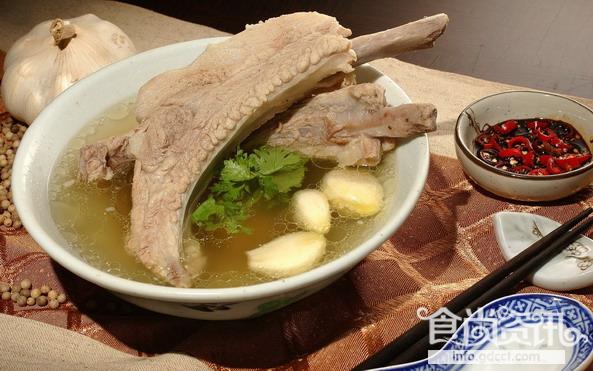 肉骨茶 营养补身的大马美食