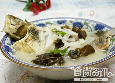 萝卜丝鲫鱼汤_萝卜丝鲫鱼汤的做法_功效-美食diy秋季家常菜