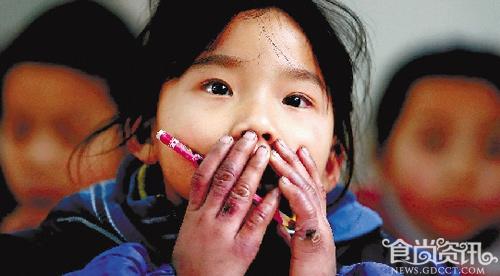 冬天手上长冻疮怎么办？支招冻疮女孩省钱9偏方
