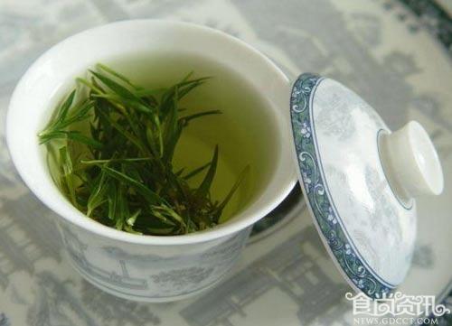 【秋季养生】秋天应该喝什么茶比较好？