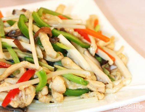鸡肉怎么炒好吃？香菇炒鸡肉的做法