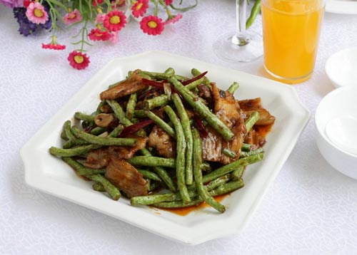 五花肉炖豆角