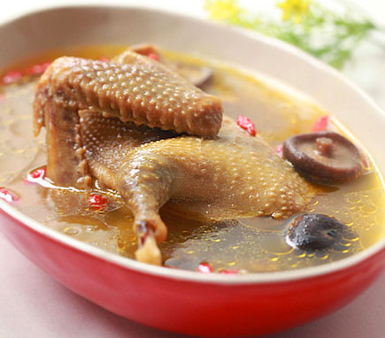 香菇枸杞鸽子汤