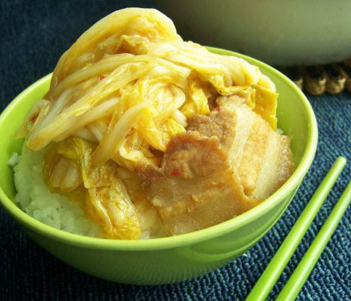 五花肉炖白菜
