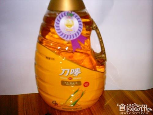 刀唛玉米油保质期内变红色 厂家称可继续吃
