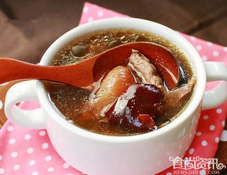 2013年惊蛰吃什么  惊蛰养生食谱红枣猪心汤的做法