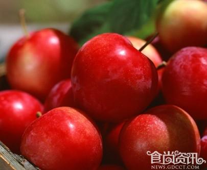 吃苹果习惯不好可能吃成砒霜