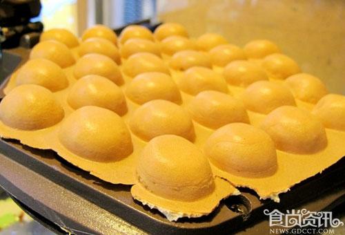 舌尖上的香港 地道特色小吃鸡蛋仔