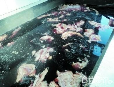 假羊肉事件最新消息：鸭肉注保水剂冒充羊肉 可致人体钙流失