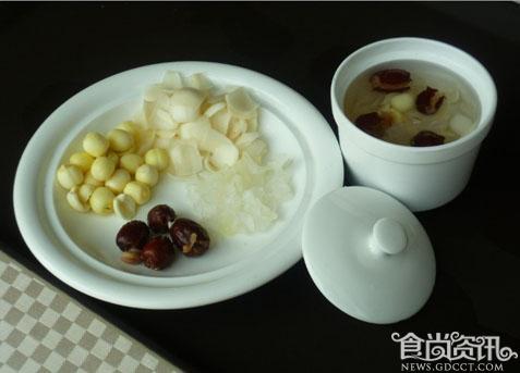 清心莲子百搭汤，盛夏吃出好心情