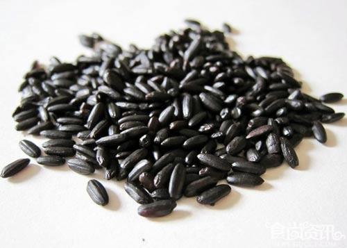 黑米掉色吗？黑米的鉴别方法