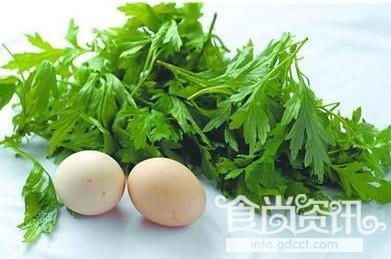 艾叶煮鸡蛋  缓解痛经小偏方