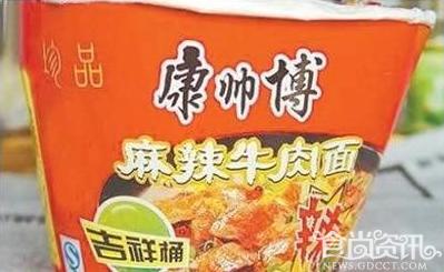 康帅博等山寨食品潜入农村 威胁儿童健康
